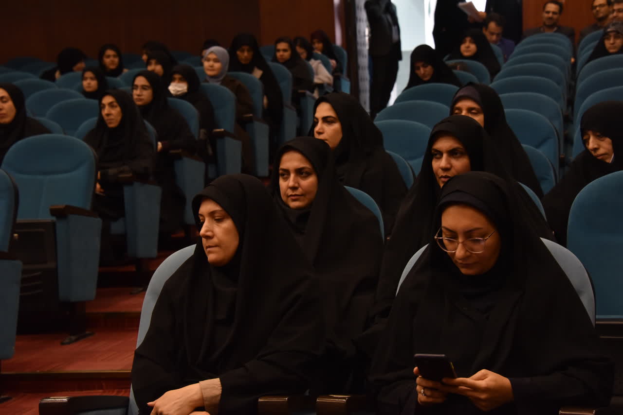 تقدیر از پژوهشگران برتر دانشگاه در روز پژوهش