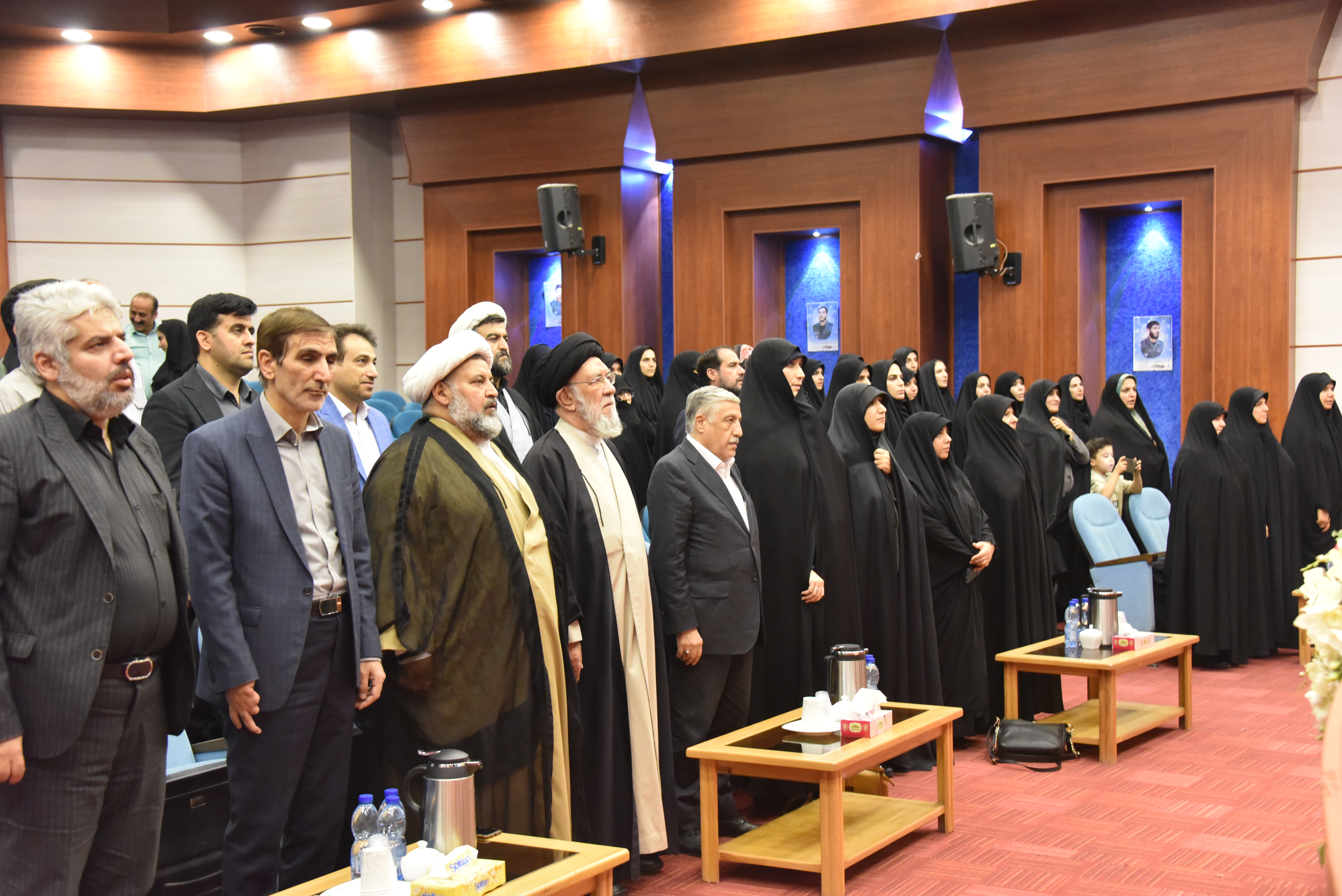 آیین تکریم دکتر معصومه مشکل گشا سرپرست پیشین و دکتر سیده فاطمه فقهی سرپرست دانشگاه
